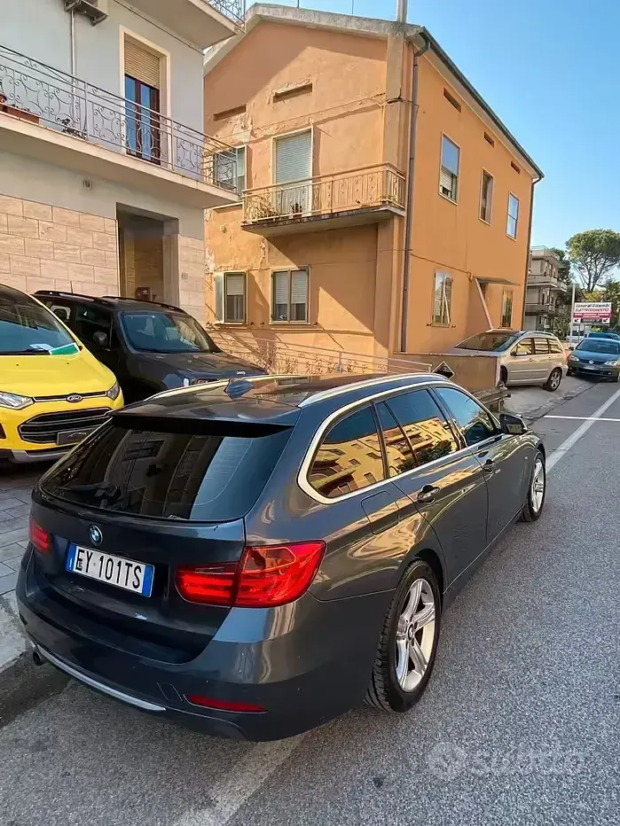 Usata BMW 318 143 CV (105 kW) 2015 Grigio Station wagon