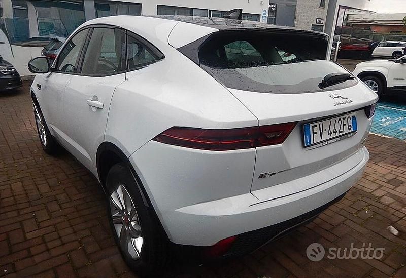 Begagnad Jaguar E-Pace 150 HK (110 kW) 2019 Vit SUV