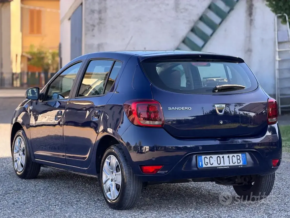 Usata Dacia Sandero Comfort 73 CV (53 kW) 2020 Blu Berlina
