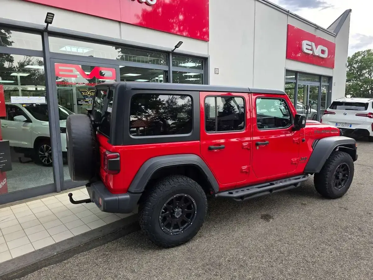 Usata Jeep Wrangler Rubicon 200 CV (147 kW) 2020 Rosso SUV
