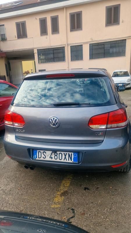 Usata VW Golf VI Highline 122 CV (89 kW) 2010 Grigio Utilitaria
