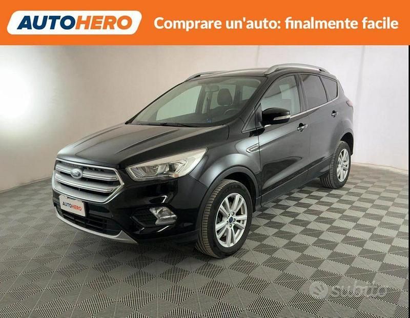 Usata Ford Kuga 120 CV (88 kW) 2018 Nero SUV