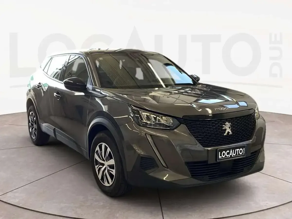 Usata Peugeot 2008 Active 102 CV (75 kW) 2023 Grigio SUV