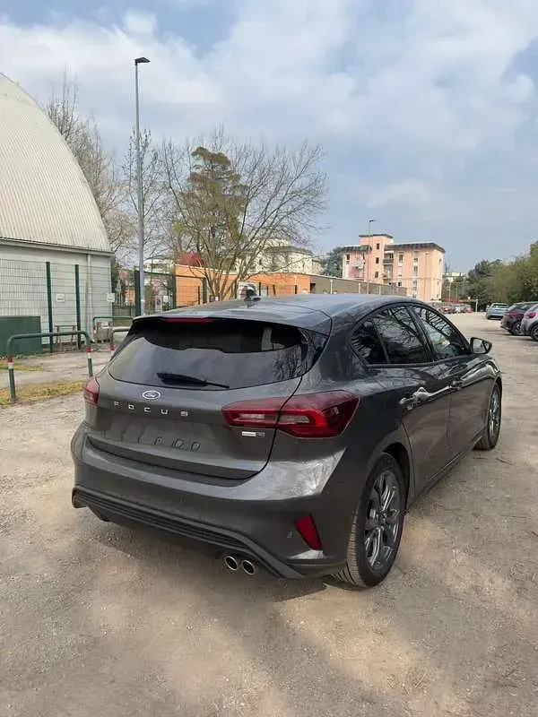 Usata Ford Focus ST-Line 125 CV (91 kW) 2023 Berlina