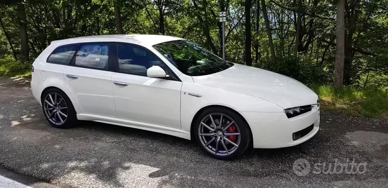 Usata Alfa Romeo 159 Distinctive 260 CV (191 kW) 2009 Bianco Station wagon