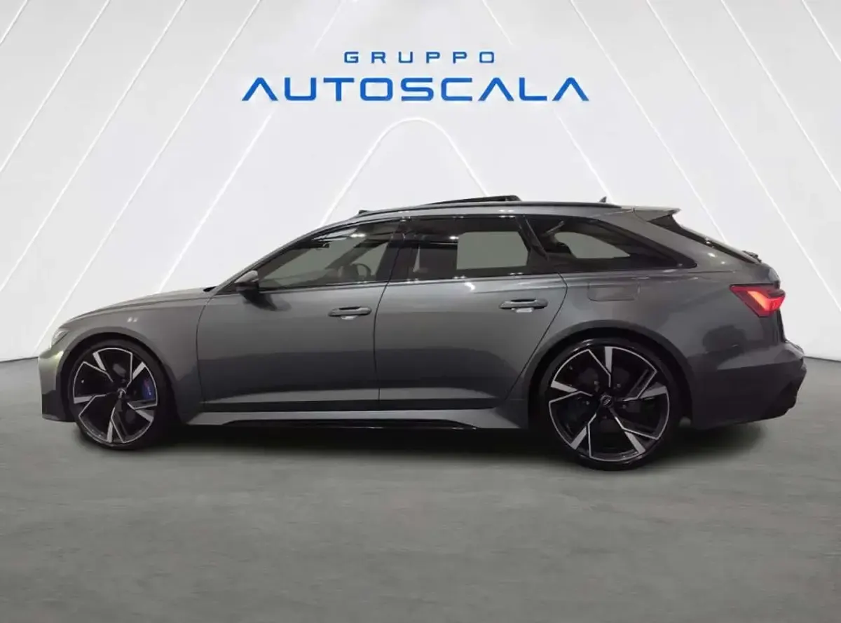 Usata Audi RS6 600 CV (441 kW) 2020 Grigio daytona Station wagon