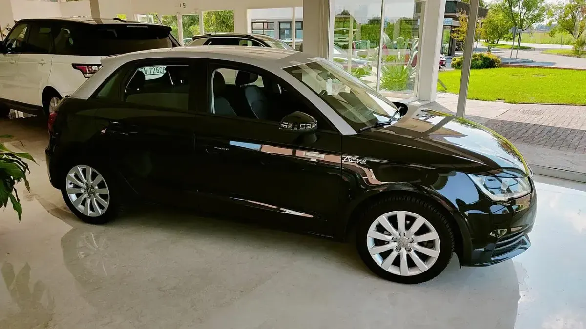 Usata Audi A1 90 CV (66 kW) 2016 Nero Utilitaria