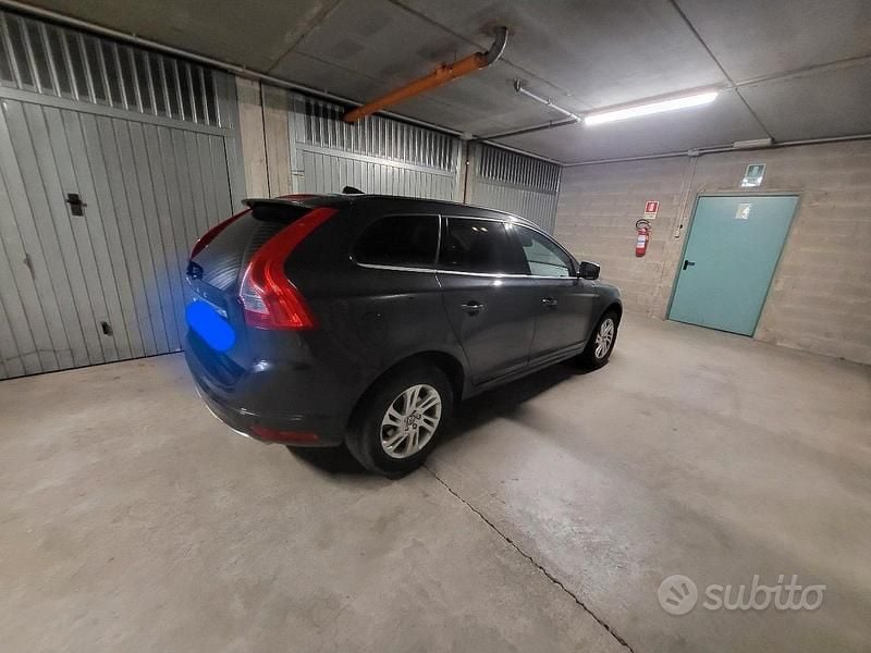 Usata Volvo XC60 150 CV (110 kW) 2017 Grigio SUV
