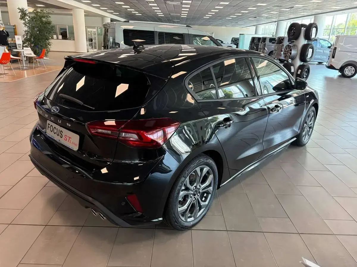 Nuova Ford Focus ST-Line 125 CV (91 kW) 2025 Desert island blue Berlina