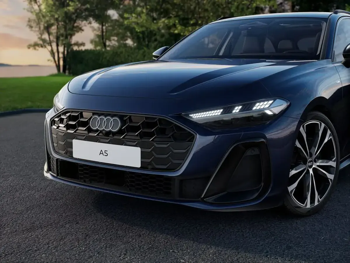 Nuova Audi A5 S-Line 204 CV (150 kW) 2026 Blu firmamento metallizzato Station wagon