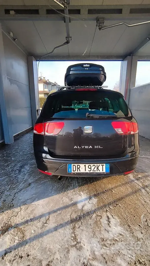 Usata Seat Altea XL 102 CV (75 kW) 2008 Nero Monovolume