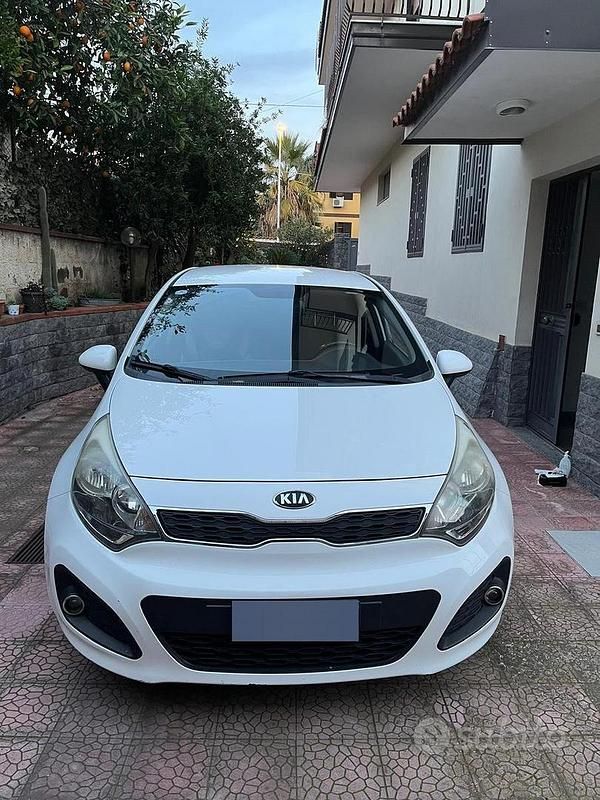 Usata Kia Rio 85 CV (62 kW) 2013 Berlina