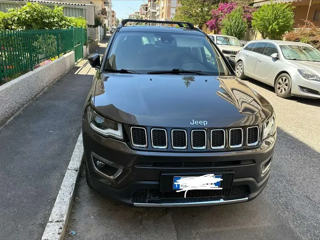 Usata Jeep Compass Limited 120 CV (88 kW) 2017 Grigio SUV