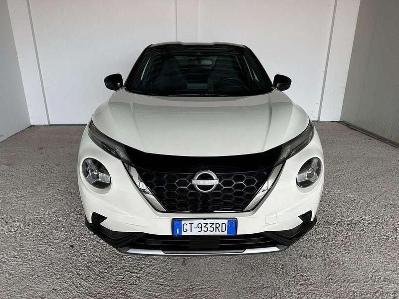 Bianco Usata 2024 Nissan Juke SUV | 26.900 € (Cara) - Immagine 1/4