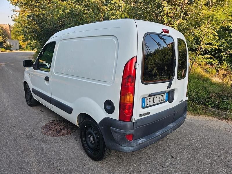 Usata Renault Kangoo 84 CV (61 kW) 2007 Bianco Monovolume