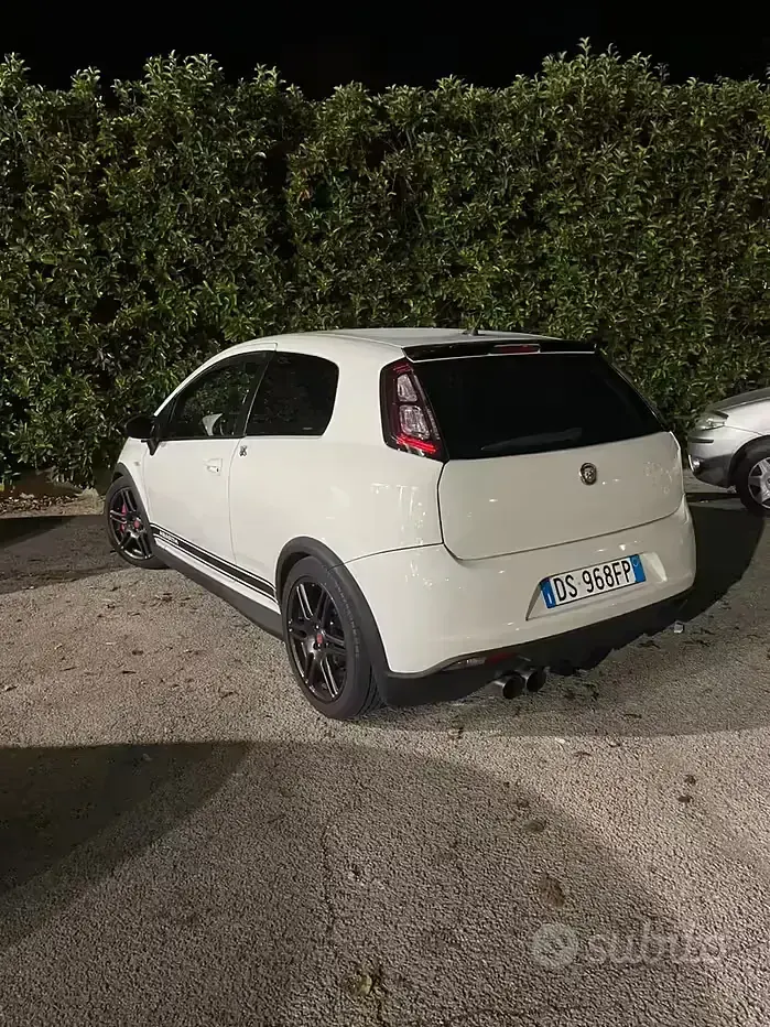Usata Abarth Grande Punto 155 CV (114 kW) 2007 Bianco Utilitaria