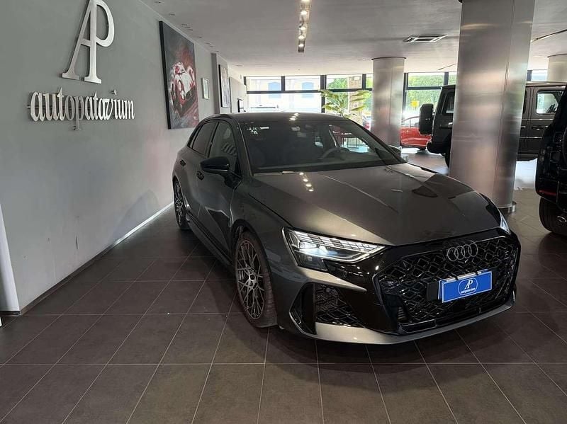 Usata Audi RS3 Ambiente 400 CV (294 kW) 2025 Daytona metallizzato Berlina