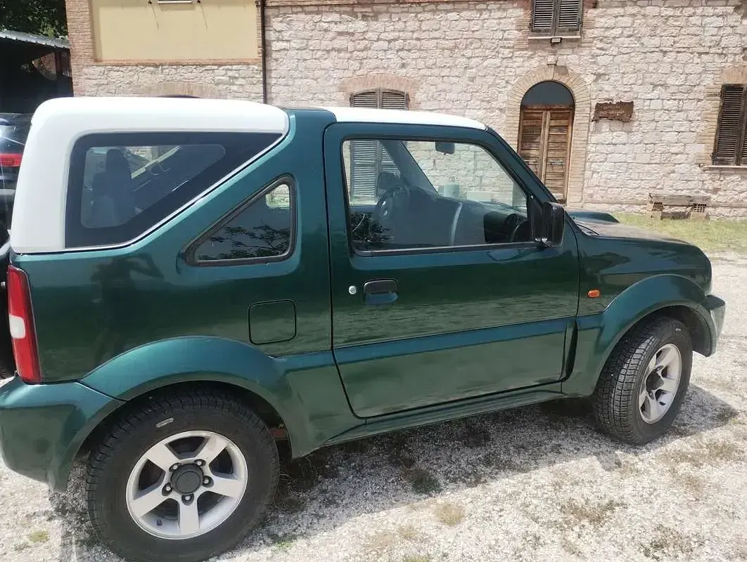 Usata Suzuki Jimny 65 CV (47 kW) 2005 SUV