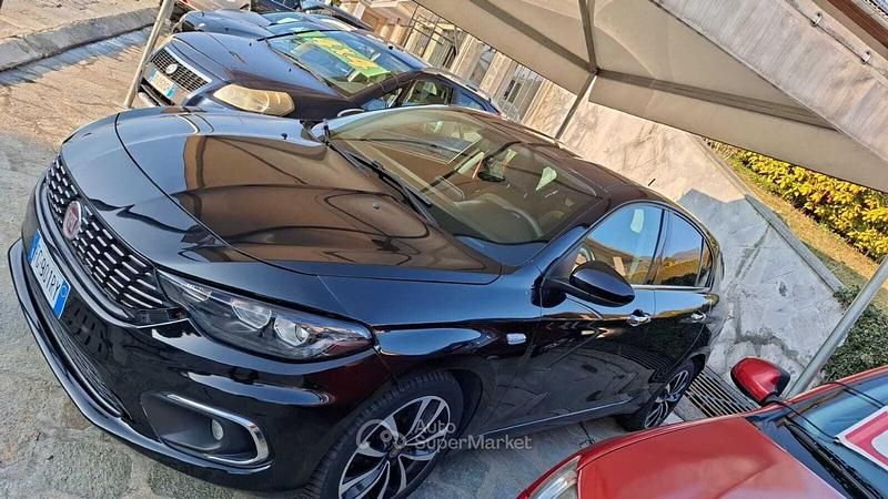 Usata Fiat Tipo 120 CV (88 kW) 2016 Nero Berlina