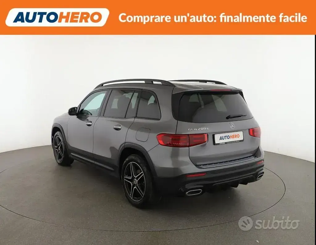 Usata Mercedes GLB200 AMG line 150 CV (110 kW) 2024 Grigio SUV