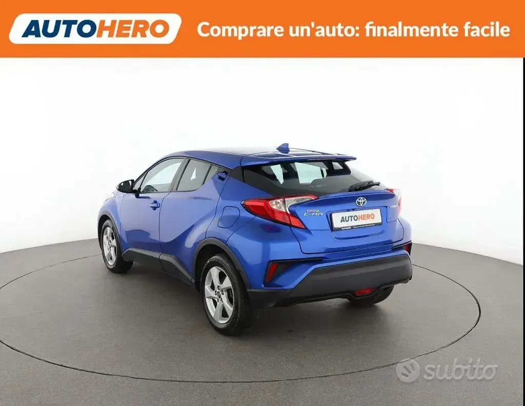 Usata Toyota C-HR Active 122 CV (89 kW) 2020 Blu/azzurro SUV