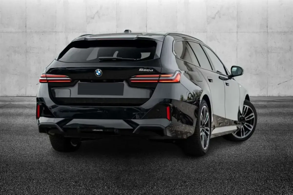 Usata BMW 520 M Sport 197 CV (144 kW) 2025 Nero Station wagon