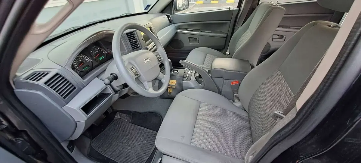 Usata Jeep Grand Cherokee Laredo 218 CV (160 kW) 2007 Nero SUV