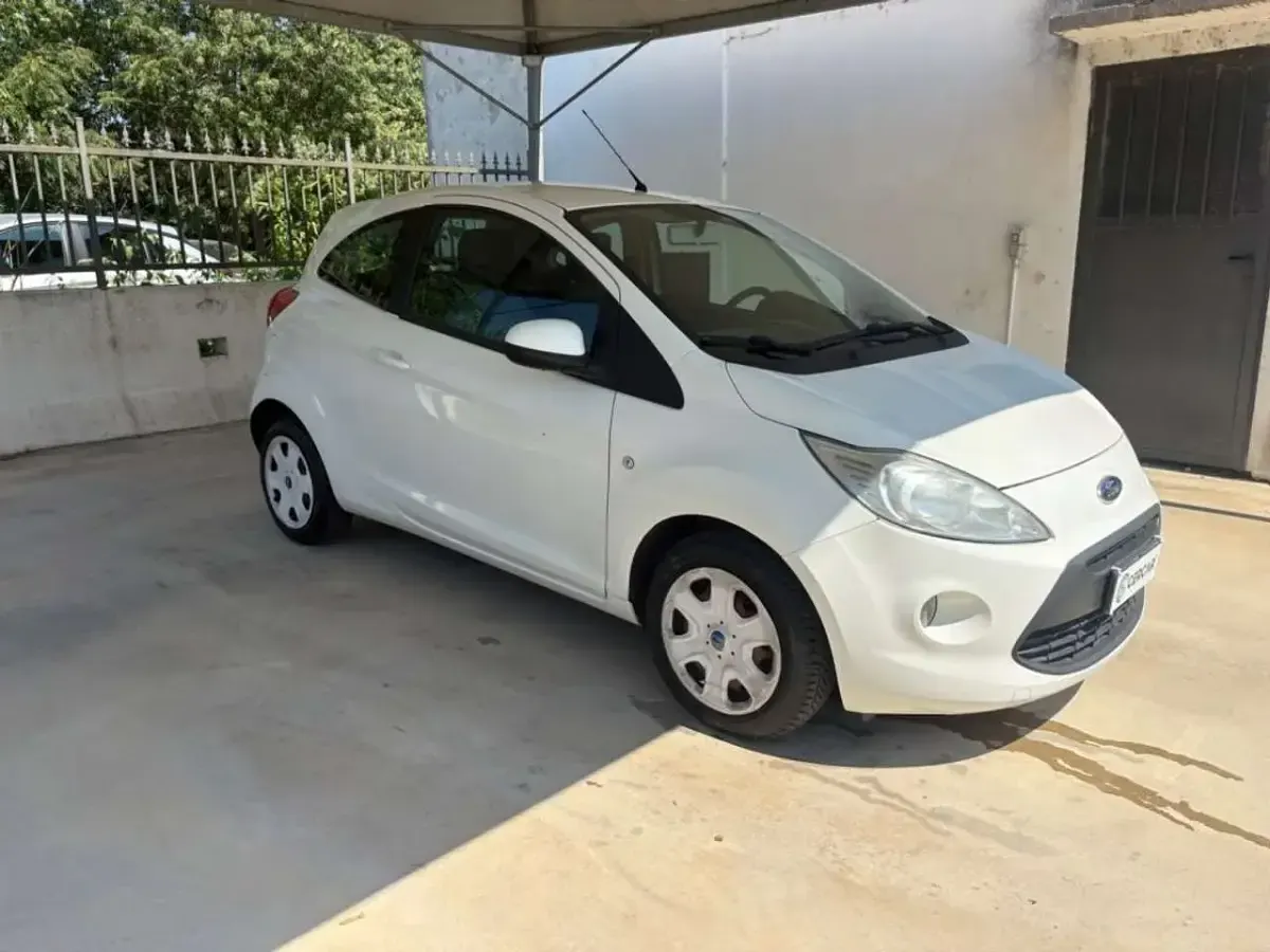 Usata Ford Ka Business Edition 69 CV (50 kW) 2012 Bianco Utilitaria