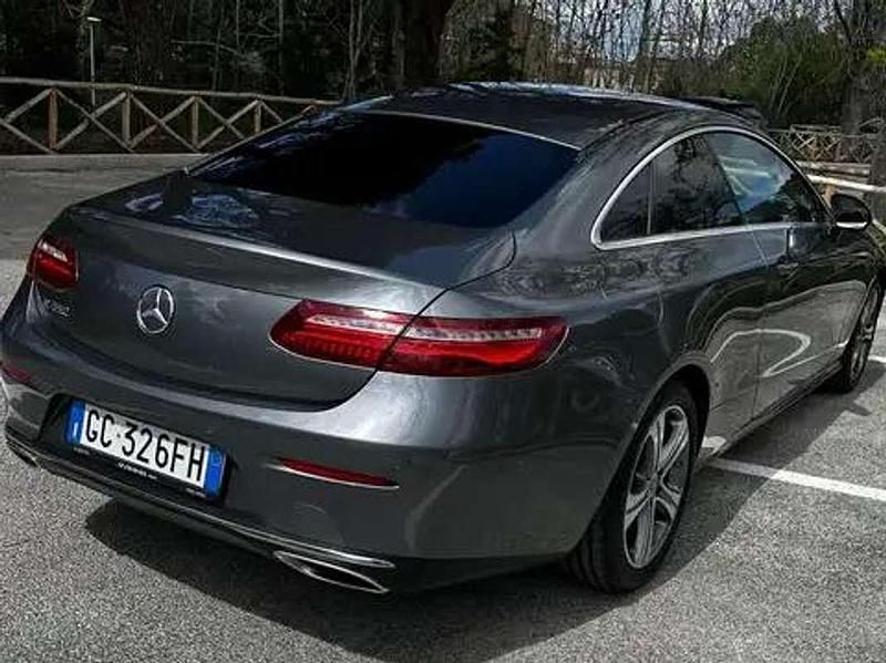 Usata Mercedes E350 299 CV (219 kW) 2020 Grigio Coupé