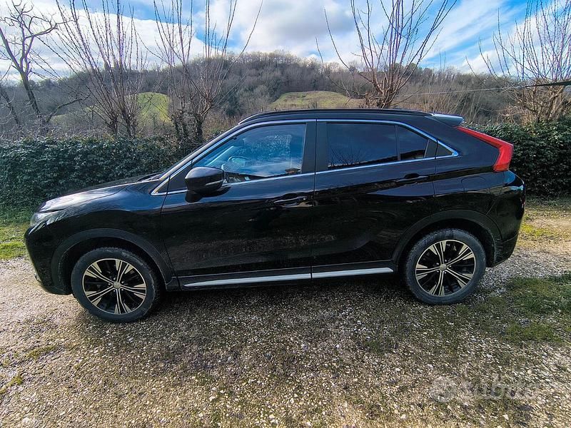 Usata Mitsubishi Eclipse Cross Intense 163 CV (119 kW) 2019 Nero SUV