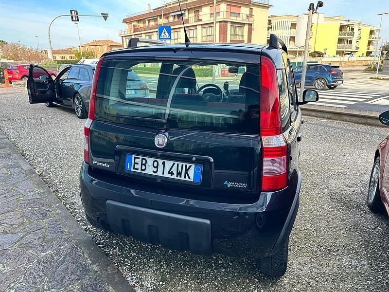 Usata Fiat Panda Climbing 69 CV (50 kW) 2011 Nero Berlina