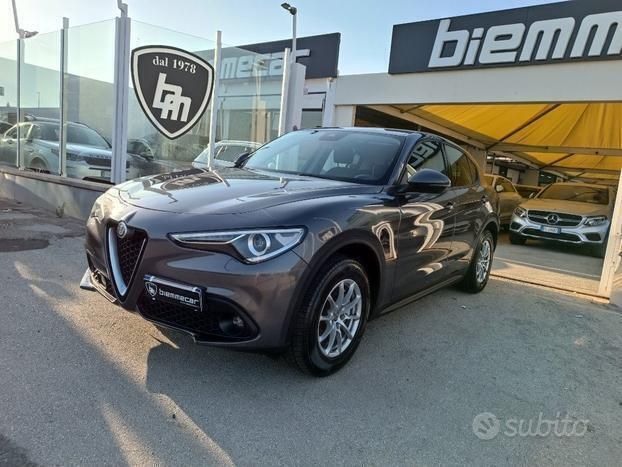 Usata Alfa Romeo Stelvio Business 190 CV (139 kW) 2019 Gray SUV