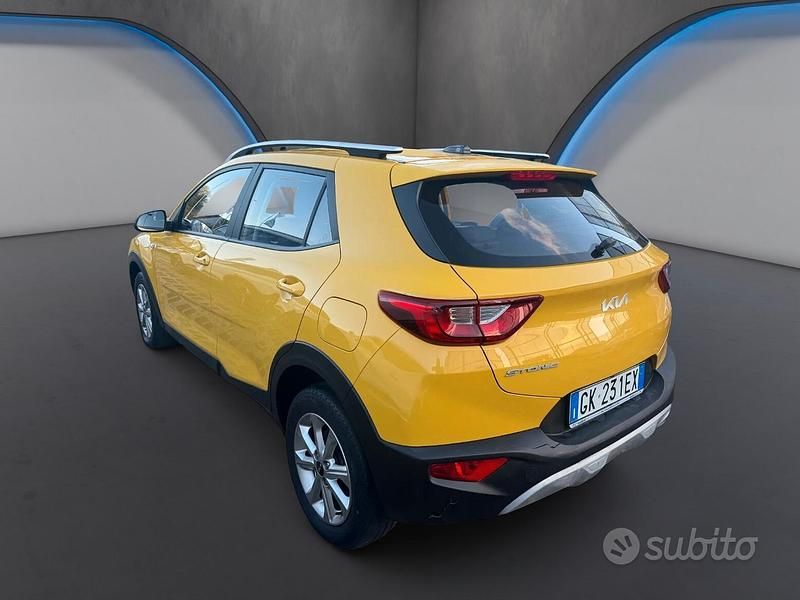 Usata Kia Stonic Urban 84 CV (61 kW) 2022 Giallo SUV
