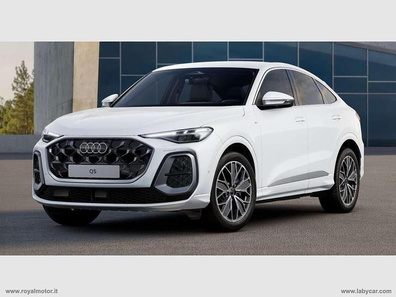 Nuova Audi Q5 S-Line 204 CV (150 kW) 2025 Bianco SUV
