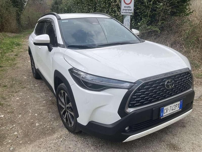 Usata Toyota Corolla Cross Lounge 197 CV (144 kW) 2024 SUV