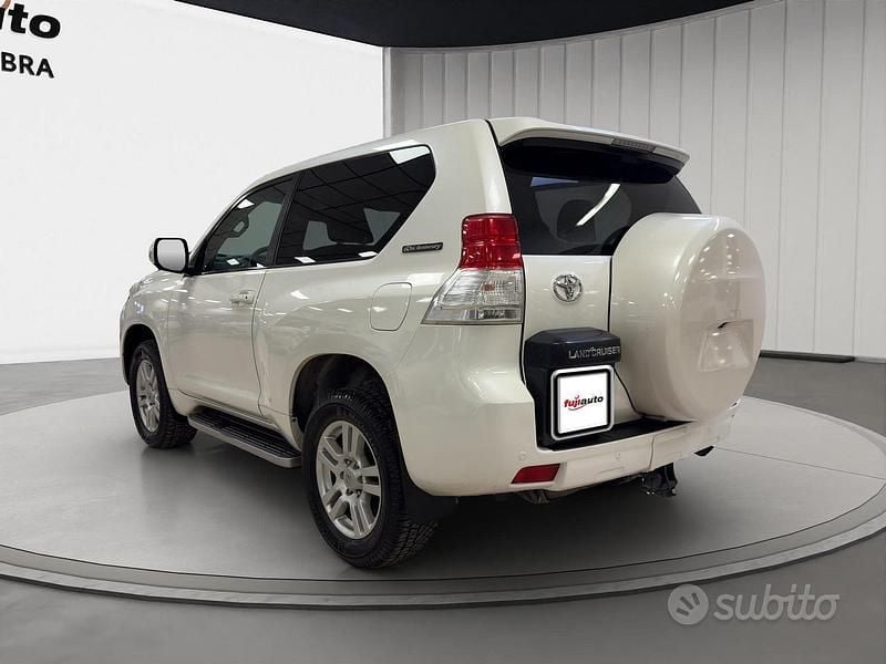 Usata Toyota Land Cruiser Executive 190 CV (139 kW) 2011 Bianco SUV