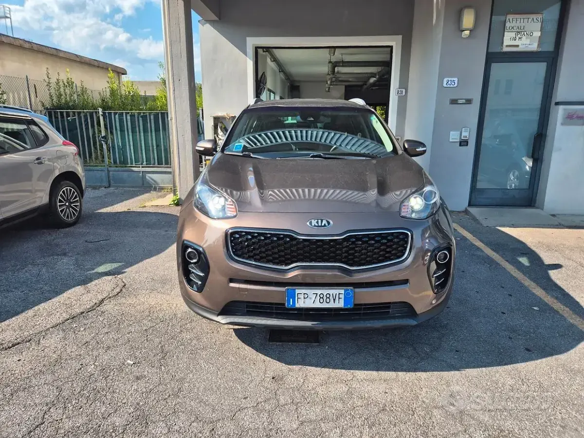 Usata Kia Sportage 116 CV (85 kW) 2018 Marrone SUV