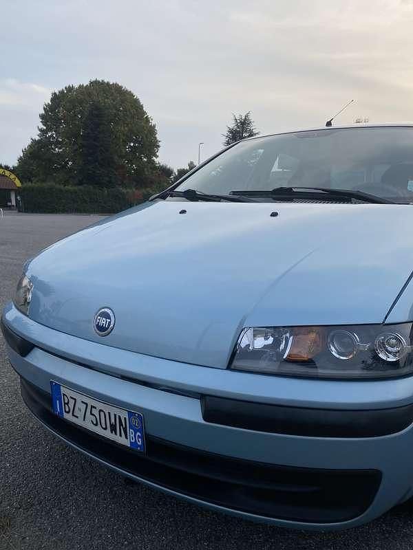 Usata Fiat Punto 60 CV (44 kW) 2002 Utilitaria