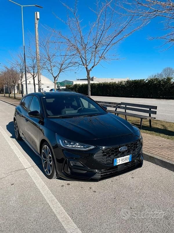 Usata Ford Focus ST-Line X 116 CV (85 kW) 2024 Nero Berlina