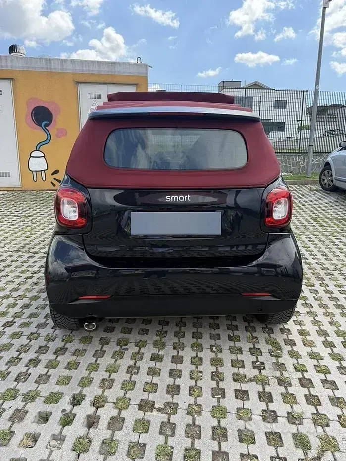 Usata Smart ForTwo Cabrio 90 CV (66 kW) 2018 Nero Cabrio