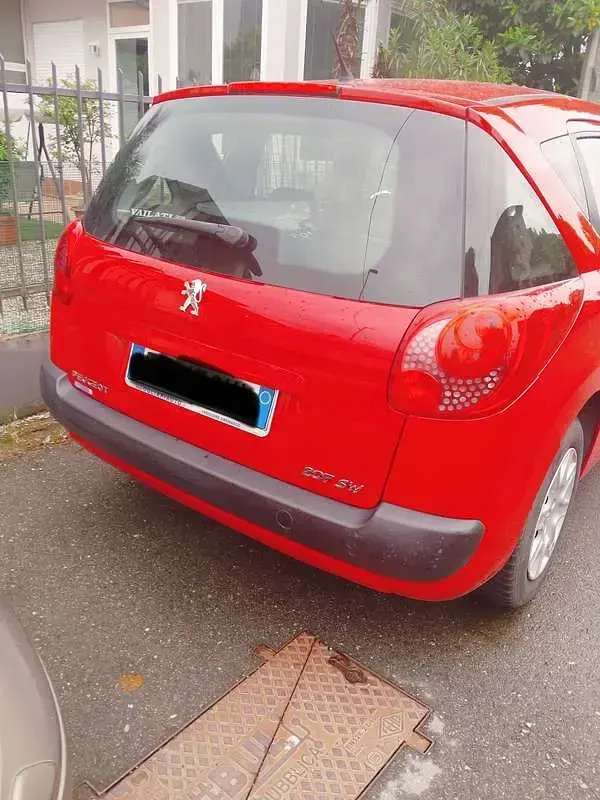 Gebraucht Peugeot 207 Allure 120 PS (88 kW) 2012 Rot Kombi