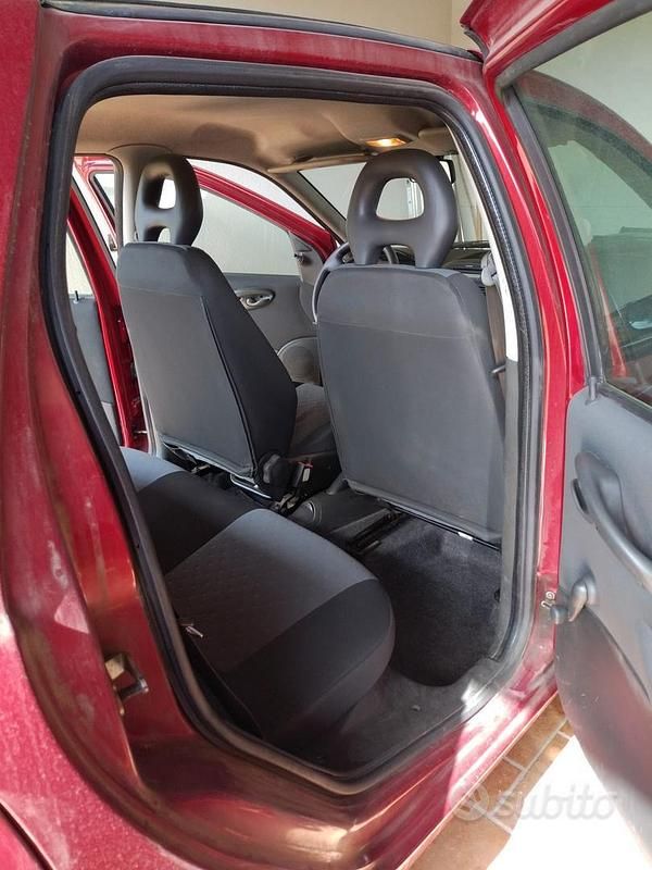 Usata Fiat Punto 60 CV (44 kW) 2006 Rosso Berlina