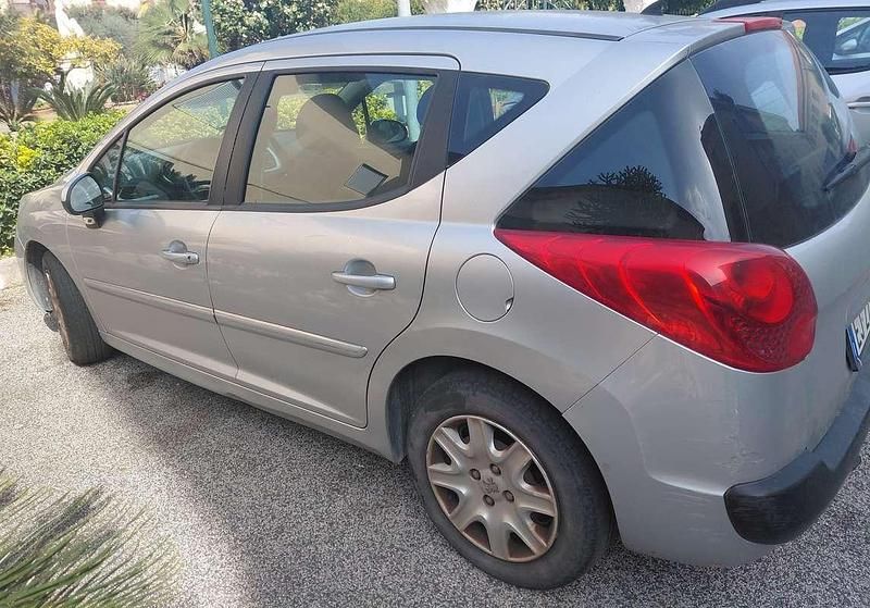 Usata Peugeot 207 Active 92 CV (67 kW) 2011 Argento Station wagon