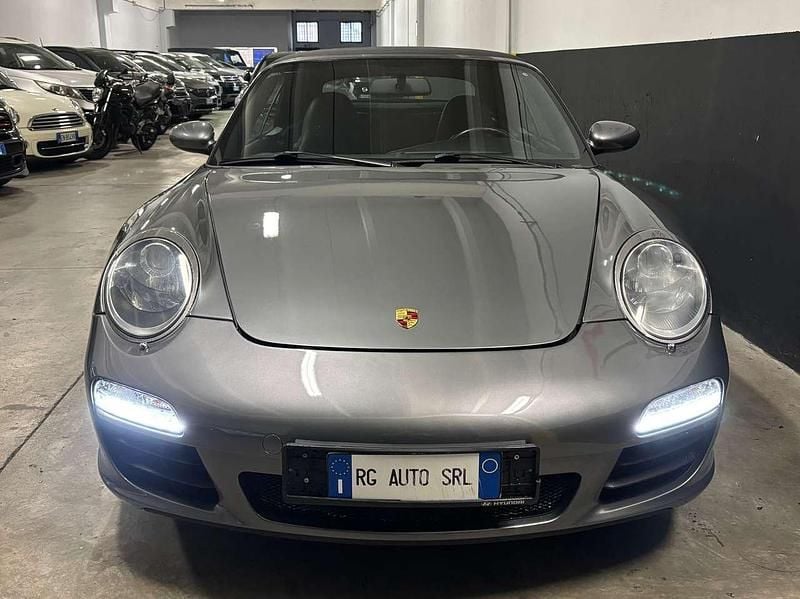 Usata Porsche 911 Carrera 4 Cabriolet 320 CV (235 kW) 2002 Grigio Cabrio