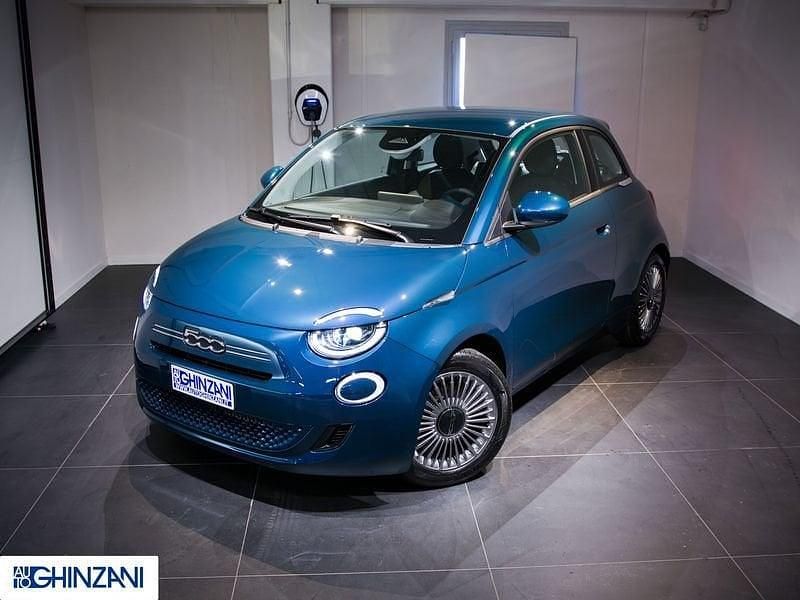 Nuova Fiat 500 65 CV (47 kW) 2025 Blu oceano Berlina