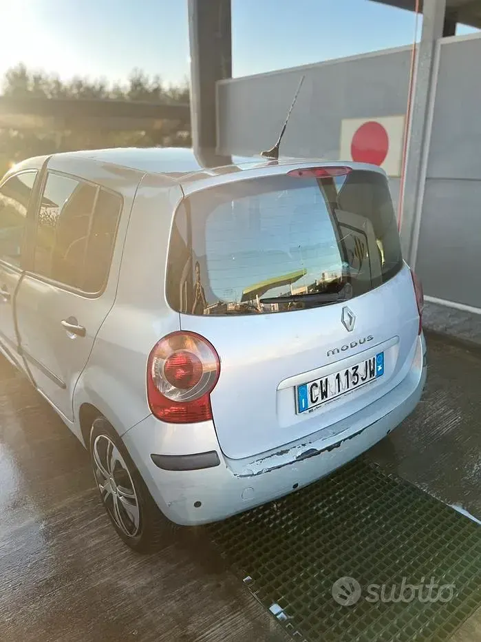 Usata Renault Modus 85 CV (62 kW) 2005 Grigio Monovolume