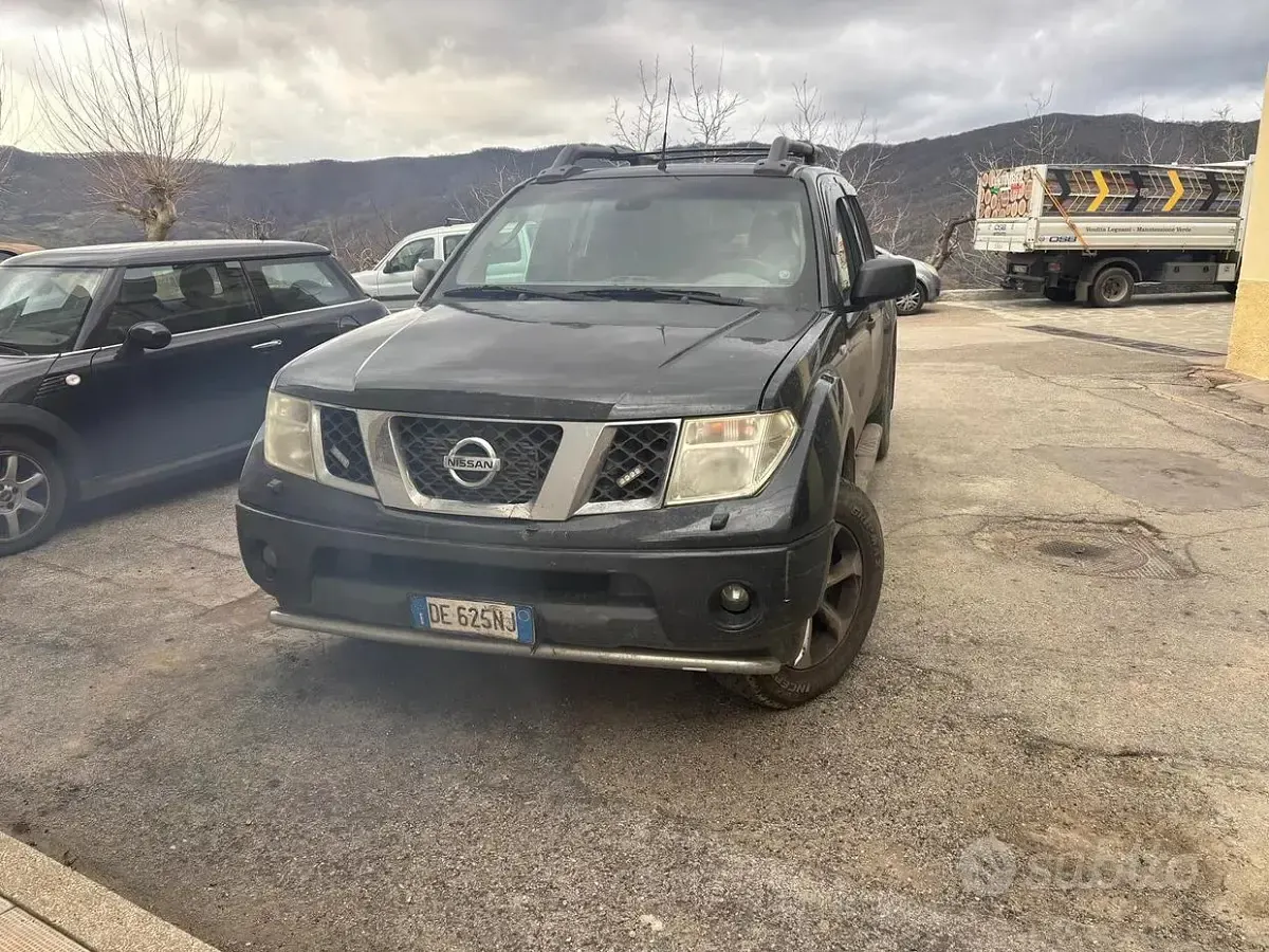 Usata Nissan Navara 190 CV (139 kW) 2006 Pick-up