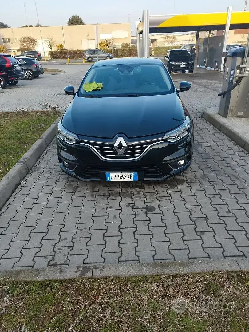 Usata Renault Mégane 110 CV (80 kW) 2018 Nero Berlina