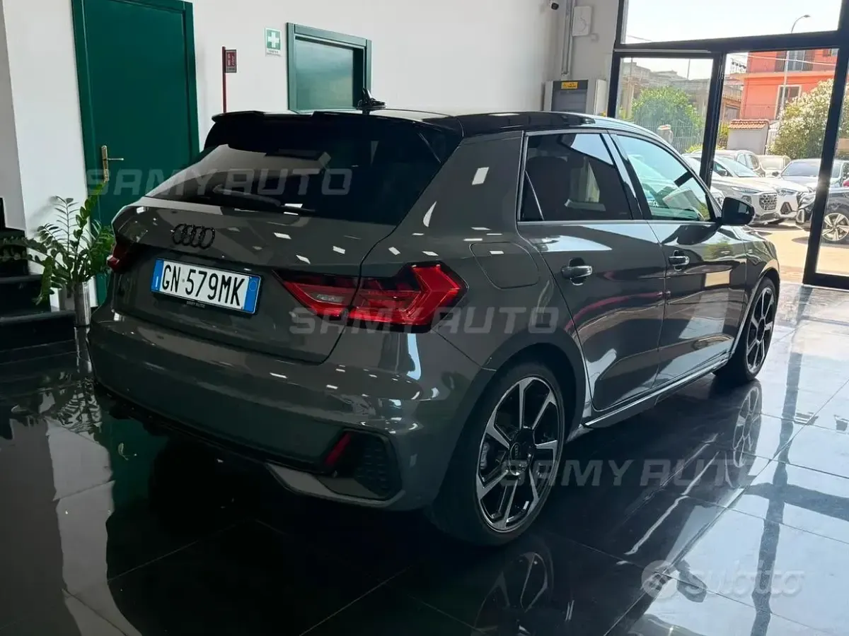 Usata Audi A1 110 CV (80 kW) 2023 Verde SUV
