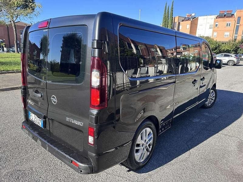 Usata Opel Vivaro Sport 125 CV (91 kW) 2016 Grigio Monovolume